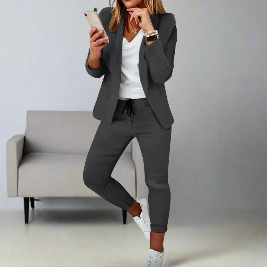 Dames set | Beige blazer met jogger broek in relaxed fit - Image 5