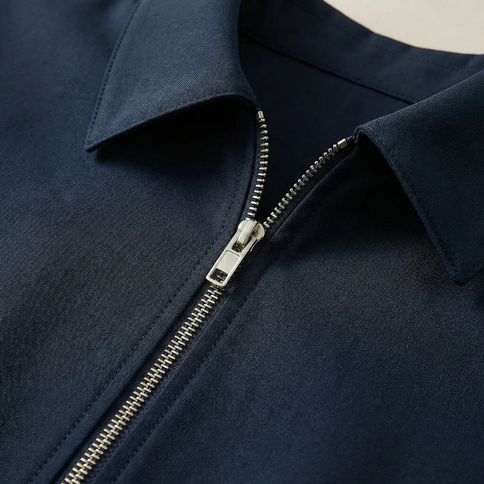 Heren bomberjas | Lichte tussenjas met rits en minimalistisch design - Image 3