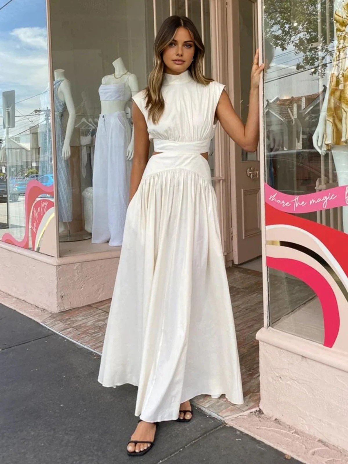 Maxi jurk dames | Elegante zomerjurk met cut-out en mouwloos design - Image 6