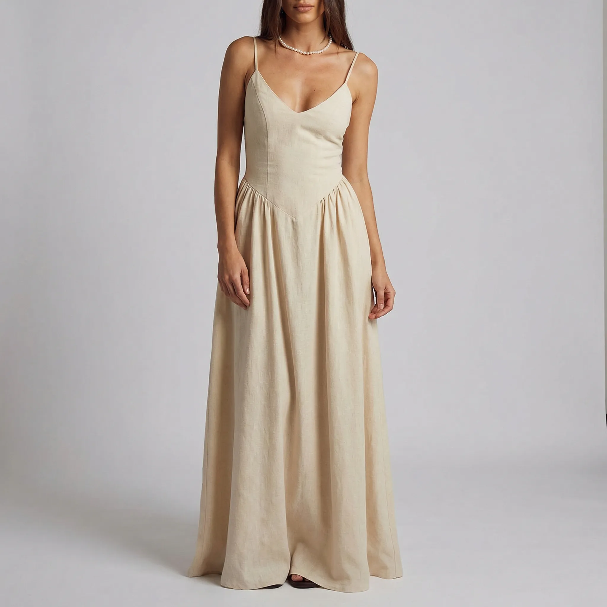 Maxi jurk dames | Luchtige zomerjurk met bandjes en v-hals - Image 2