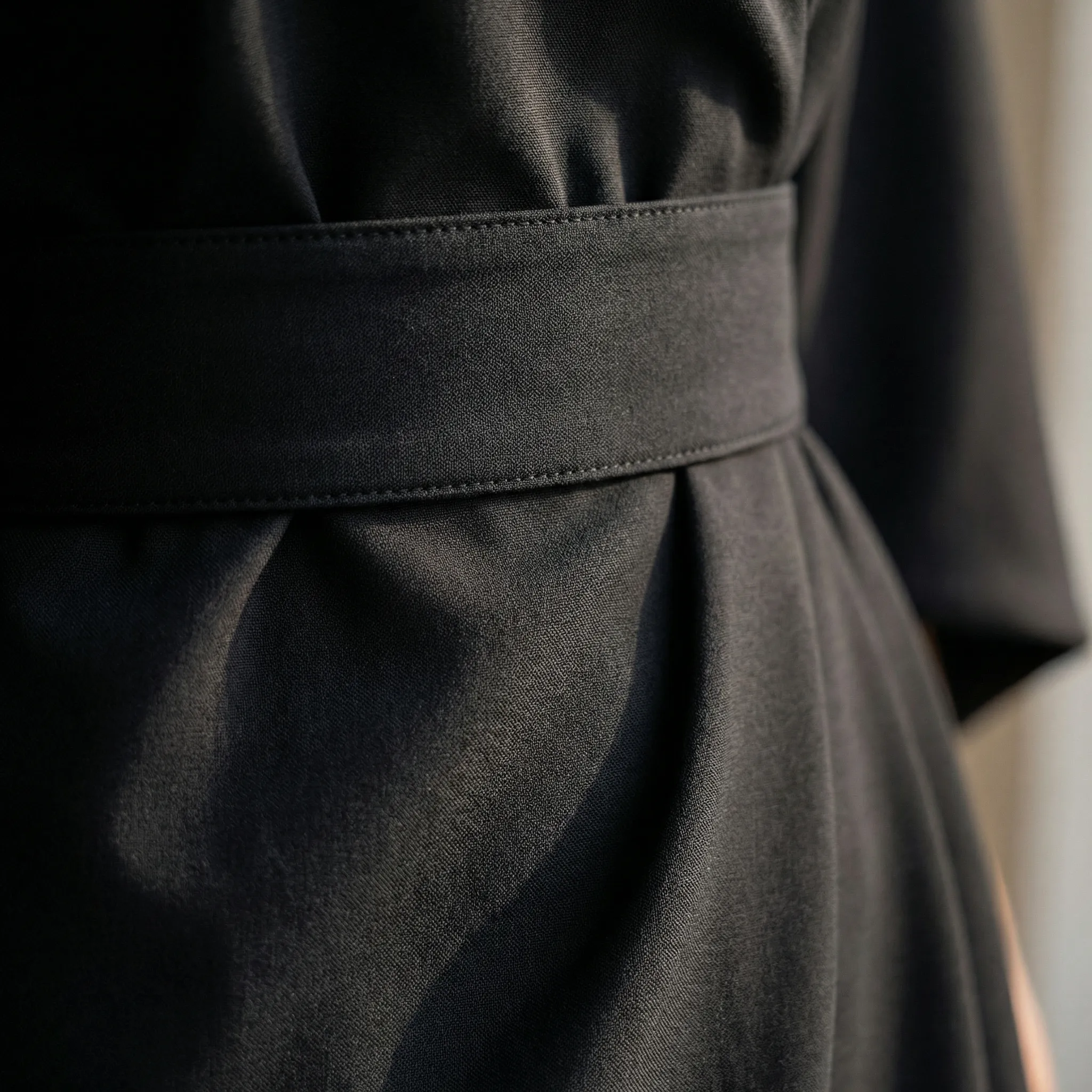Midi jurk dames | Elegante jurk met lantaarnmouwen en ceintuur - Image 3
