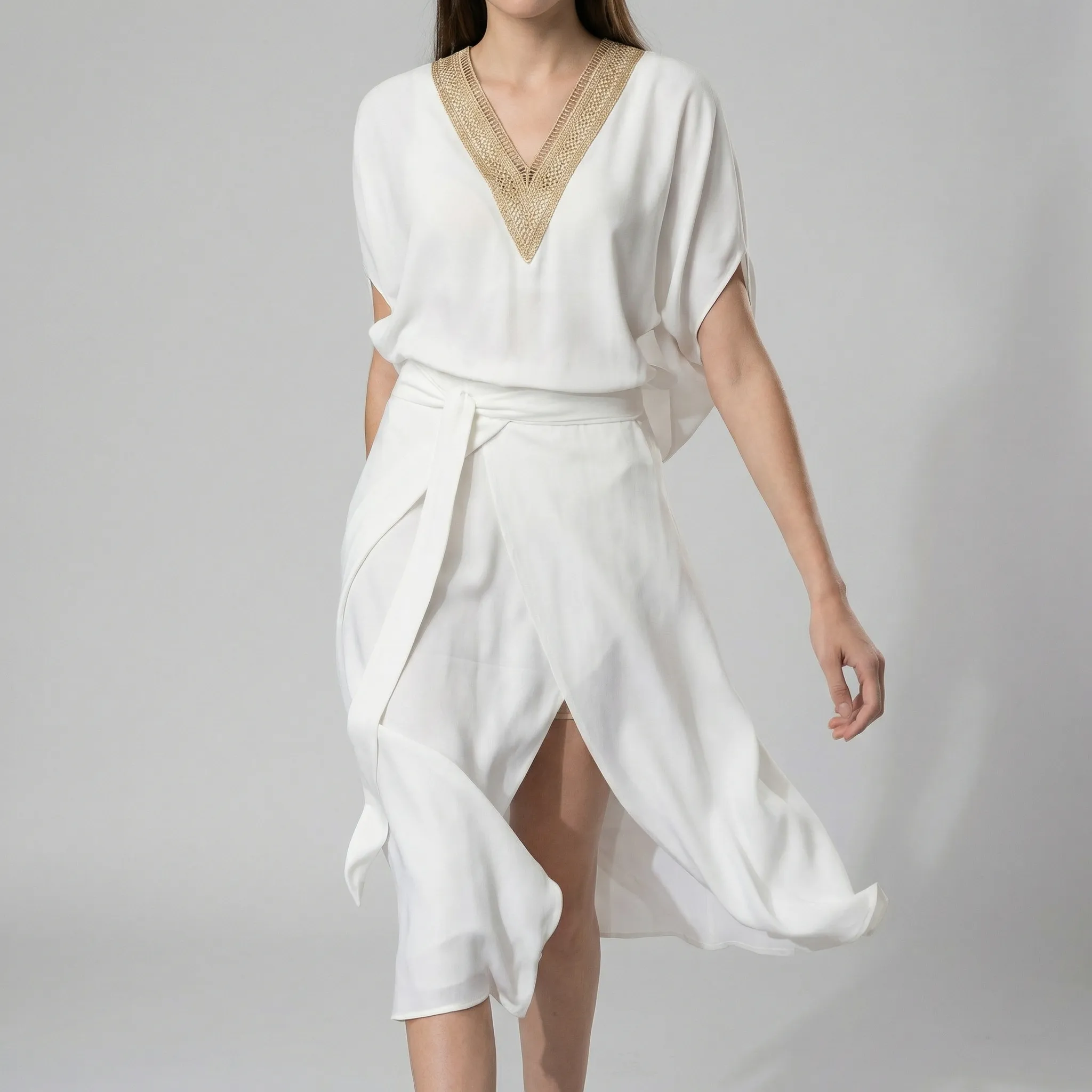 Midi jurk dames | V-hals overslag jurk met elegante split - Image 2
