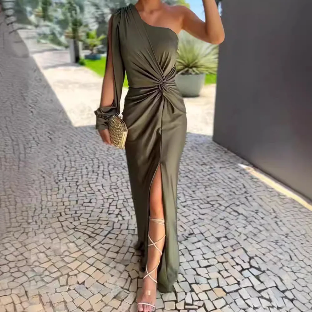 Dames avondjurk | One shoulder jurk met knoopdetail en split - Image 5
